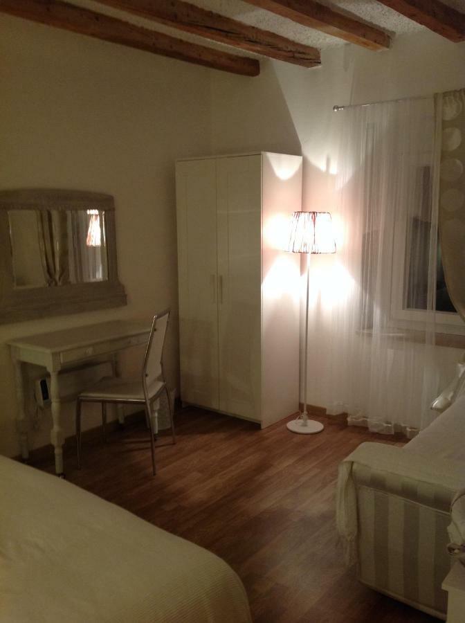 イゼーオ Il Gelsomino Bed & Breakfast エクステリア 写真